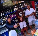 video:-influenciador-e-assaltado-no-rj-e-tem-joias-que-usava-roubadas:-‘meteu-o-revolver-na-minha-cara…so-a-corrente-de-ouro-e-mais-de-r$-100-mil’